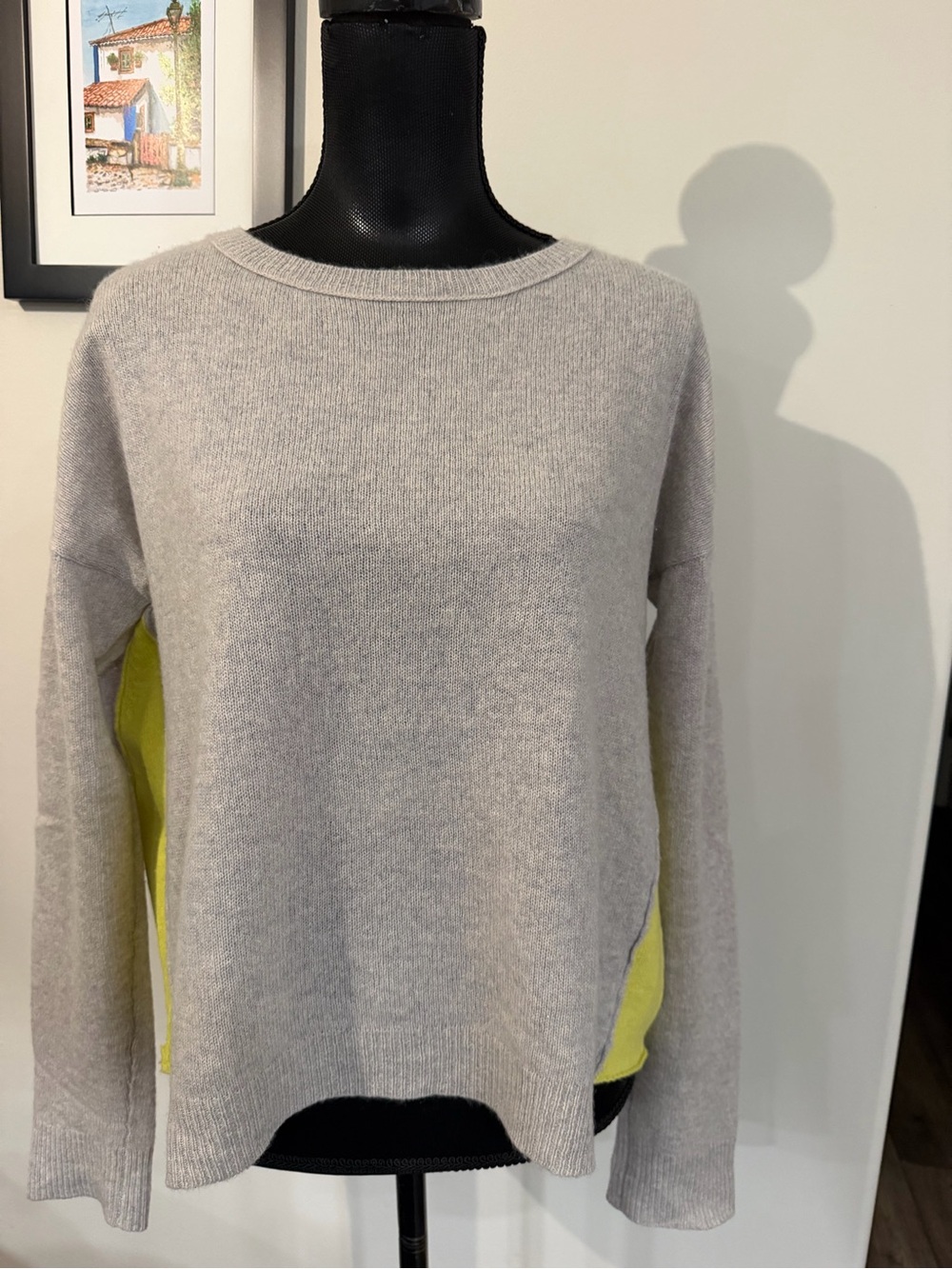 360 Sweater Women’s 100% Cashmere Light Gray with Yellow Side Panels M